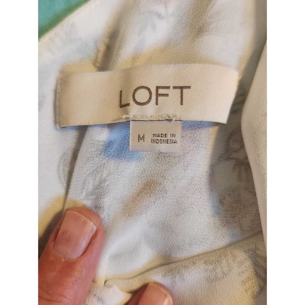 LOFT Floral V-Neck Sleeveless Tank Top White Pink Green SP22 586634 Womens M - Picture 2 of 8